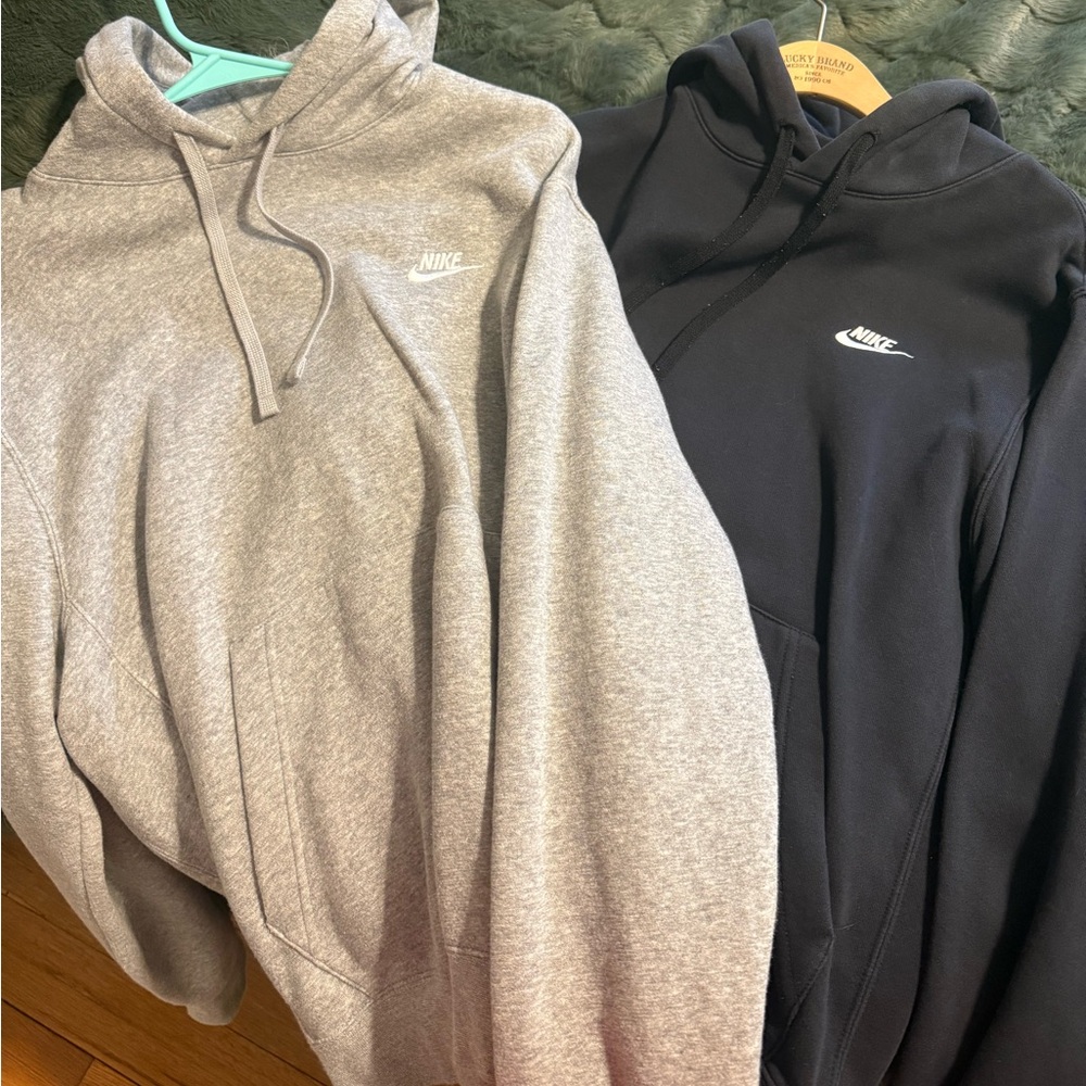 Nike Men's Gray and Black Hoodies Set